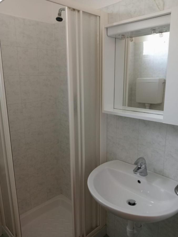 Appartamenti Carlotta Rimini Esterno foto