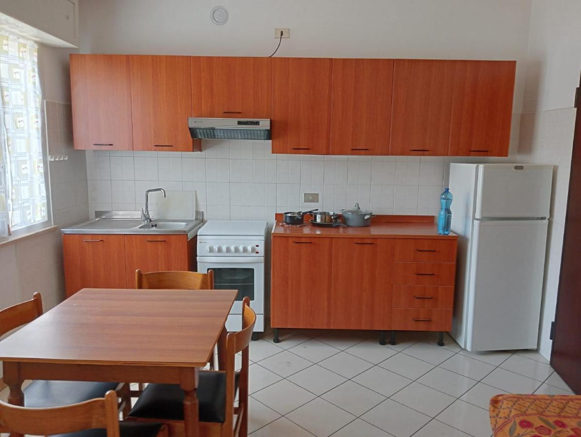Appartamenti Carlotta Rimini Esterno foto