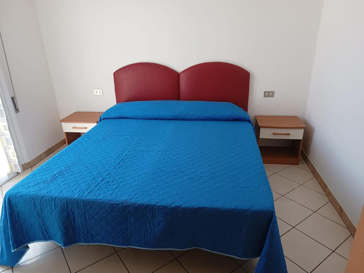 Appartamenti Carlotta Rimini Esterno foto