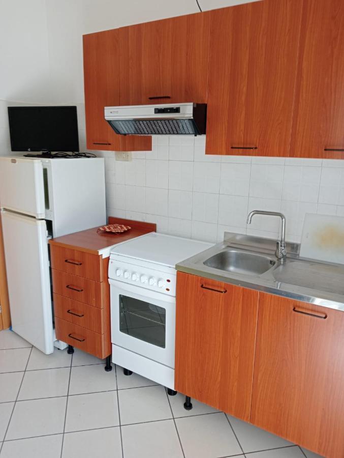 Appartamenti Carlotta Rimini Esterno foto