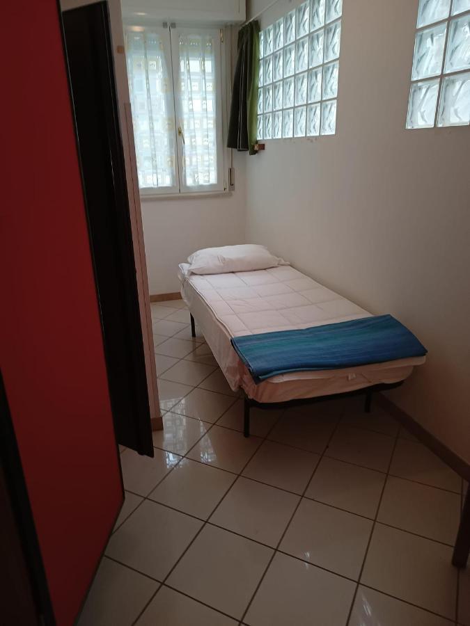 Appartamenti Carlotta Rimini Esterno foto