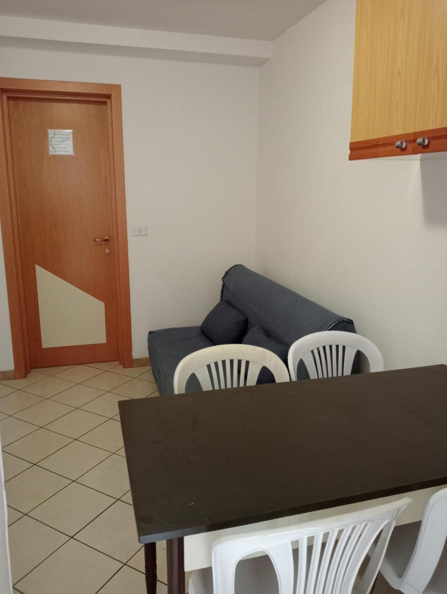 Appartamenti Carlotta Rimini Esterno foto